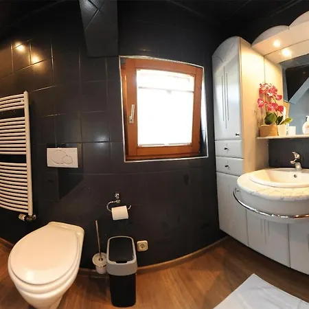 Gloria - Doppel- Und Mehrbettzimmer Chalet *