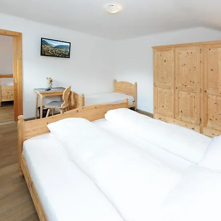 Chalet Gloria - Doppel- Und Mehrbettzimmer *