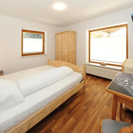Gloria - Doppel- Und Mehrbettzimmer