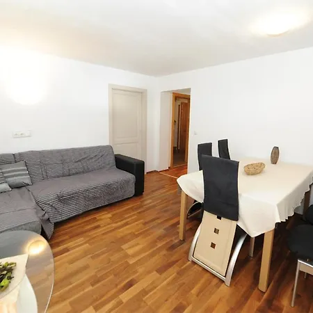 Gloria - Doppel- Und Mehrbettzimmer Chalet *