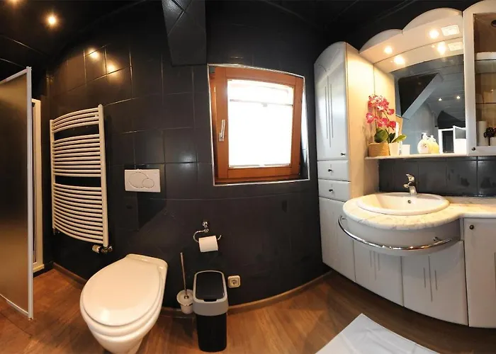 Gloria - Doppel- Und Mehrbettzimmer Σαλέ *