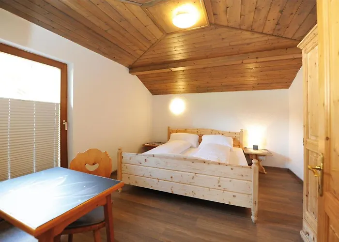 Gloria - Doppel- Und Mehrbettzimmer Chalé *